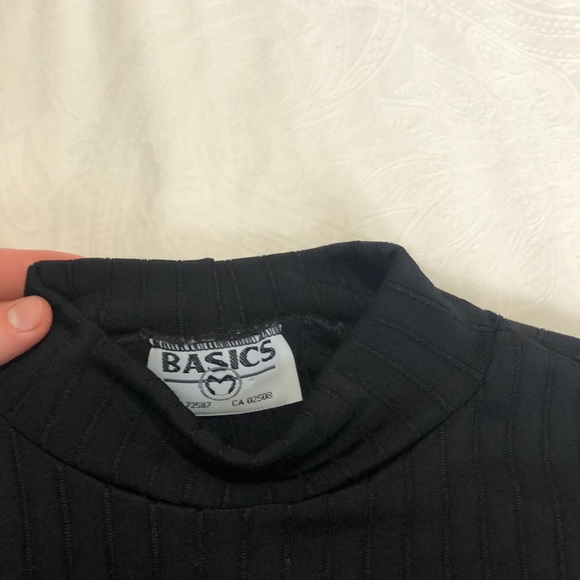 90’s mock neck crop - Picture 2 of 2